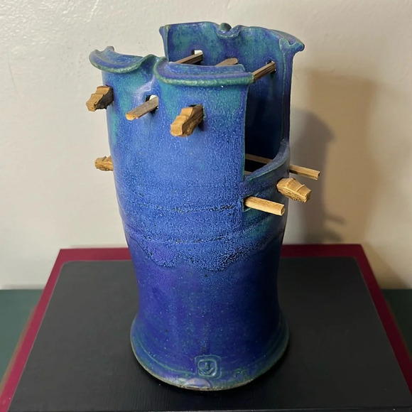 Handmade Blue Artisan Pottery Wooden Peg Flower Frog Utensil Holder Signed Vase - Picture 1 of 8